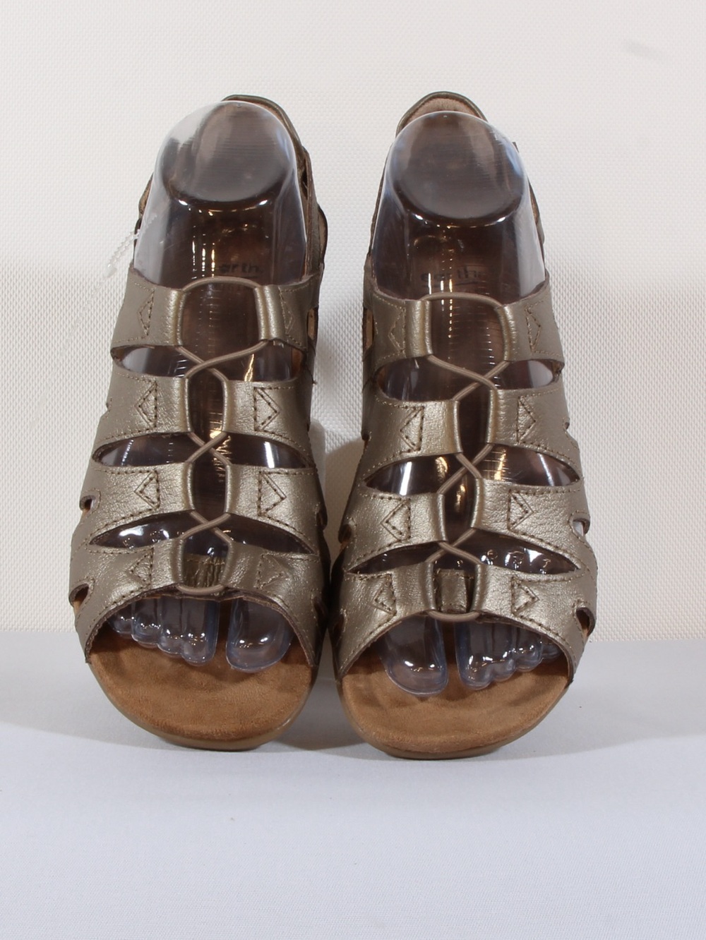 Earth Origins Belder Bea Wide Metallic Platinum Slingback Sandals NWT NIB